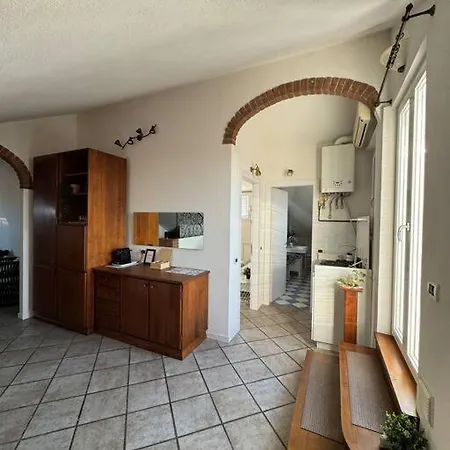 Apartment Attico Elegante Con Terrazza Panoramica, In Centro