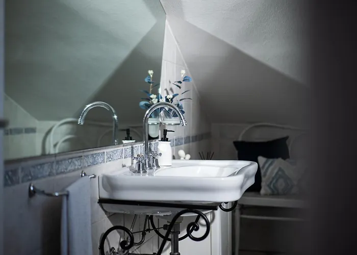 Attico Elegante Con Terrazza Panoramica, In Centro Apartmán