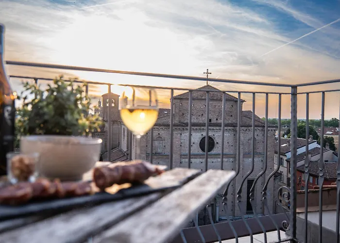 Attico Elegante Con Terrazza Panoramica, In Centro *